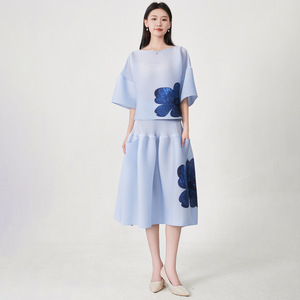 Conjunto de Dos Piezas Miyake para Mujer, de Alta Calidad, Estampado Animal, Estilo Vintage, Camisa con Mangas de <span class=keywords><strong>Campana</strong></span> y <span class=keywords><strong>Falda</strong></span> con Diseño Plisado - Product Image 5