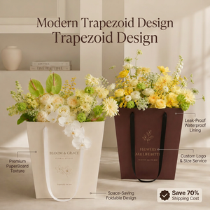 Sacchetto di Carta Ecologico Personalizzato con Logo per Confezioni Floreali, Impermeabile, per Bouquet e Regali - Product Image 1