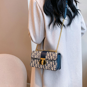 Luxury Designer Brand Texture Women's PU Bag French-style Chain Crossbody All-match Medium <b>Square</b> Single-shoulder Bag - Product Image 4