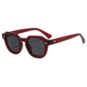 Gafas de sol con montura cuadrada para mujer, retro, UV400, informales, con montura completa, color rojo - Product Image 1