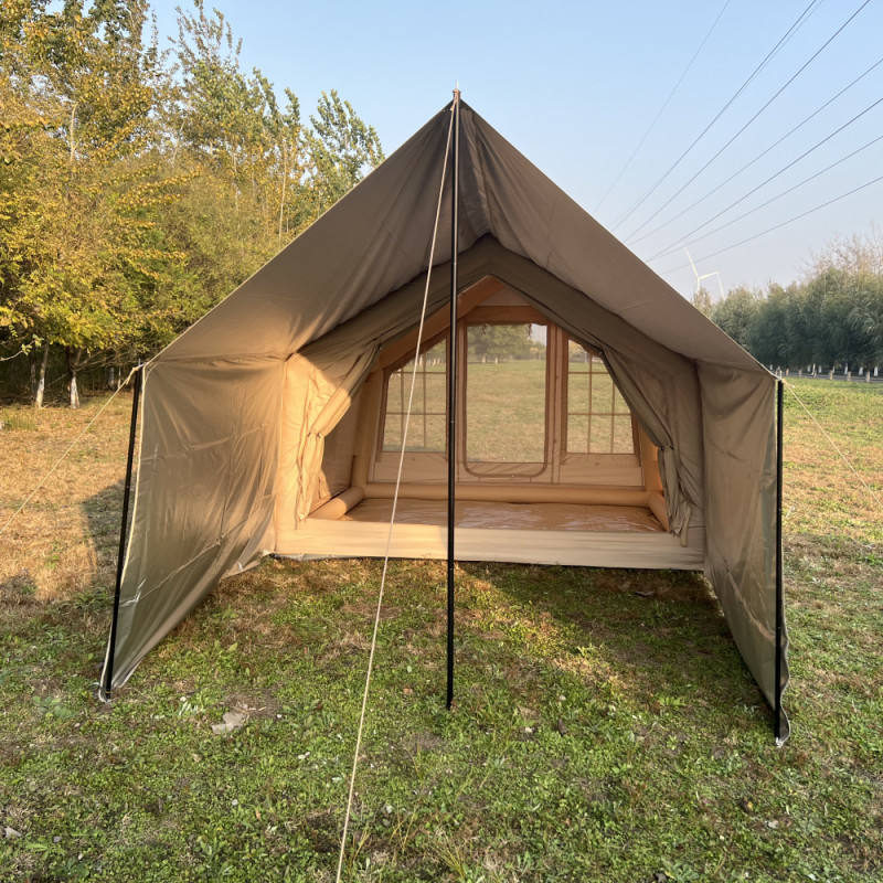 Tente principale de 77 m² + auvent + poutre au sol