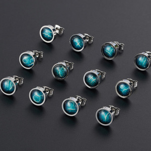 Pendientes de Acero Inoxidable con Diseño Luminoso del Zodiaco para Hombre y Mujer |   Pendientes que Brillan en la Oscuridad, Impermeables, Hipoalergénicos - Product Image 3