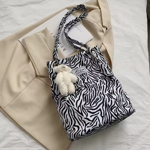 กระเป๋าถือผ้าแคนวาส, กระเป๋าสะพายไหล่ผู้หญิง, กระเป๋าผ้าแคนวาสทรงเรโทรสำหรับนักเรียน, กระเป๋าช้อปปิ้ง - Product Image 5