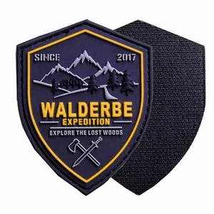 Borracha colorida personalizada sem roupas mínimas logotipo macio remendo de PVC 3D personalizado - Product Image 1