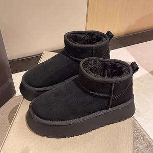Chaussons d'hiver pour femmes en fourrure de mouton de haute qualité de marque UGGS, conçus par des designers de luxe - Product Image 4