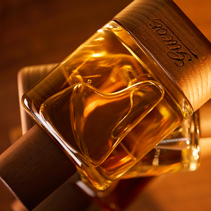 GUCOR 033 75ml Santal Masso Eau De Parfum Perfume de sándalo para Unisex Olor de larga duración Marcas originales Fragancia en aerosol - Product Image 2