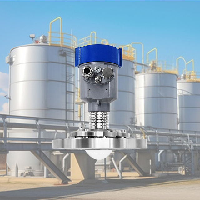 Multifunctional Non-contact Radar Level Sensor 76GHz-81GHz 1mm Accuracy IP68 Protection Stainless Steel/Aluminum Alloy 120m