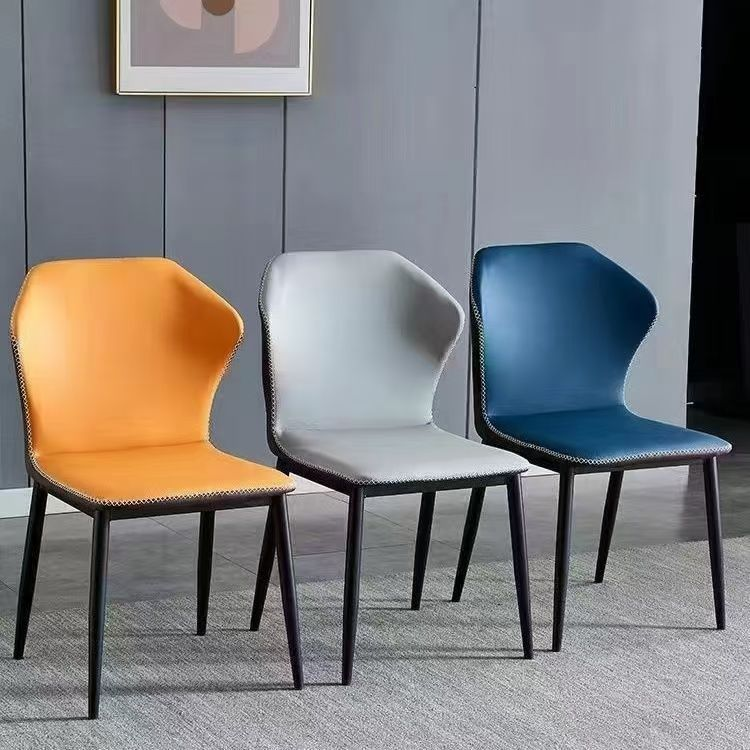 Chaises - Couleurs disponibles