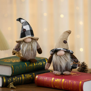Nouvelle figurine de gnome sans visage pour la décoration de la maison, tenant des grains de café, poupée Rudolph - Product Image 4