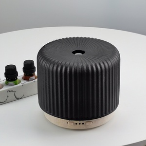 Nouveauté Diffuseur d'arômes en céramique noire 200 ml Diffuseur d'huiles essentielles en céramique noire Diffuseur d'huiles essentielles ultrasonique pour l'aromathérapie - Product Image 1