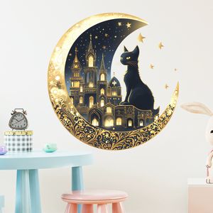 Design mystique du Ramadan avec une lune croissante dorée, un château enchanté avec des lumières douces et un chat mystérieux sur une perchoir - Product Image 4