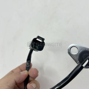 Capteur de position du vilebrequin Senwitt V837069150 pour excavatrice Volvo - Product Image 4