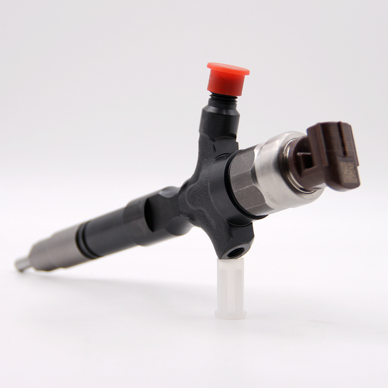 Auto Engine Part Diesel Fuel Injector Nozzle for Toyota Hiace Hilux Land Cruiser Prado 4Runner 23209-79155 2.7L L4