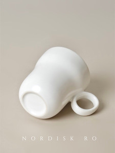 Tazza da Caffè e Acqua in Ceramica Bianca Stile Nordico Minimalista Tedesco, 340ml - Product Image 4