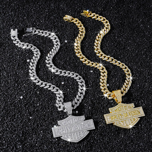 Nouveau Collier Pendentif Lettre Géométrique Rétro Hiphop Personnalisé 2026 en Alliage Plaqué Or pour Homme, Bijoux de Mode en Gros - Product Image 2