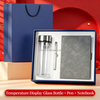 Ensemble cadeau d'entreprise 3-en-1 personnalisé avec logo : gobelet en verre, stylo à bille, carnet en PU pour les promotions commerciales de fin d'année