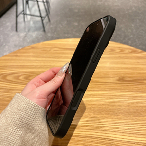 Étui magnétique métallique électroplaqué uni simple qui transforme instantanément votre <span class=keywords><strong>iPhone</strong></span> 17 <span class=keywords><strong>Pro</strong></span> Max en 17 <span class=keywords><strong>Pro</strong></span> Max Plus - Product Image 6
