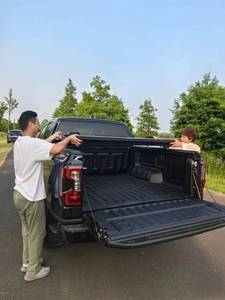 Bạt phủ thùng xe Hard <span class=keywords><strong>Top</strong></span> Tri-Fold cho xe bán tải Dodge Ram 1500 2009-<span class=keywords><strong>2025</strong></span>, chức năng chống thấm nước - Product Image 4