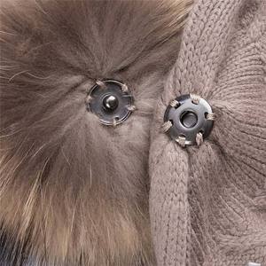 Pompones de Piel de Mapache Real de Color Natural de 18 cm y 15 cm con Broche para Gorros de Punto para Adultos y Niños, Accesorios Hechos a Mano de Lujo - Product Image 5