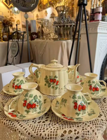 Service à thé élégant - Motif rose et fraise - Design français frais - Céramique en porcelaine fine - Écologique - Compatible lave-vaisselle - Sans BPA