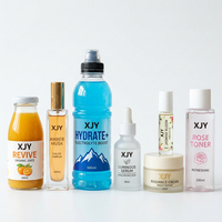 Étiquettes de bouteilles transparentes en PVC PET personnalisées XJY, autocollantes, imperméables, avec logo, pour l'emballage de cosmétiques, de parfums et de boissons