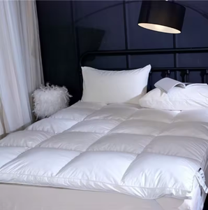 Cubrecolchón Popular de Plumas y Plumón para <span class=keywords><strong>Hotel</strong></span>, Grueso de 700gsm - 1200gsm, Suave, Blanco, con Elástico - Product Image 2