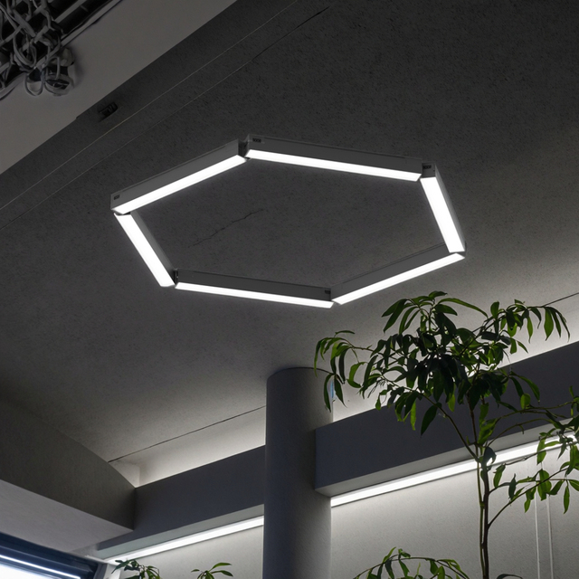 Cost Effective LED Linear Light with 6000K Daylight IP20 Rated 3-Year Warranty for Office Lighting