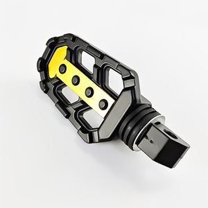 Pedal de Motocicleta Qiangye de Aleación de Aluminio con Ángulo Ajustable, Accesorio de Modificación para Vehículos Todoterreno, Negro y Amarillo - Product Image 3