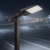 Éclairage LED pour parking et zones publiques DLC 5.1, 150W, CCT sélectionnable 3000K/4000K/5000K, avec photocellule et connecteur Slip Fitter, homologué ETL pour parking