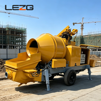 Machine intégrée de mélange et de transport du béton diesel, bétonnière montée sur remorque avec pompe pour le coulage de fondations de bâtiments
