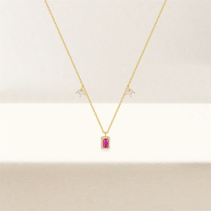 Collier pendentif CANNER en argent sterling 925 plaqué or 18 carats avec zircon cubique rouge et bleu pour femmes - Product Image 4