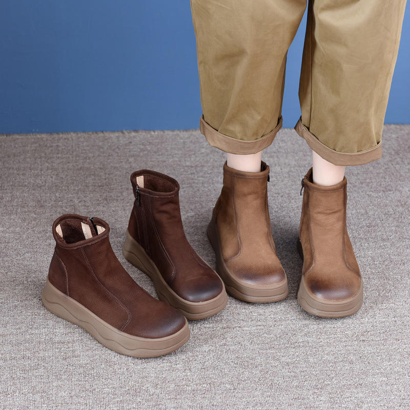 สีน้ำตาลเข้ม