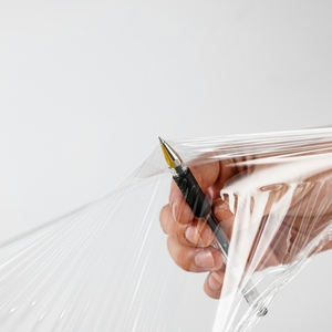 <span class=keywords><strong>Film</strong></span> alimentaire en PVC de qualité alimentaire, fabrication directe d'usine, rouleau jumbo personnalisé de 2500 m, <span class=keywords><strong>film</strong></span> d'emballage haute extensibilité pour l'emballage alimentaire - Product Image 6