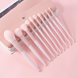 Un juego completo de brochas de maquillaje, brocha para polvos sueltos de pelo suave, brocha para rubor, brocha para sombra de ojos y nariz, herramientas de belleza - Product Image 5