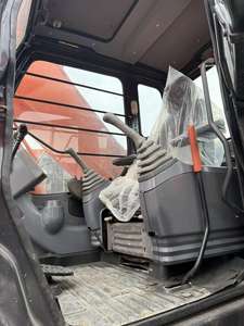 Excavatrice d'occasion HITACHI ZX240-3G 24 tonnes, 99% neuve, moteur ISUZU d'origine EPA CE, mini-excavatrice sur chenilles à vendre - Product Image 6