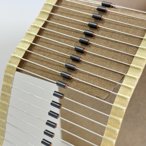 Ba thiết bị đầu cuối tích hợp bộ lọc EMI thành phần ức chế tiếng ồn cho bảng mạch tần số cao - Product Image 6