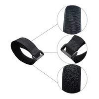 Sangle de fixation réglable et pratique en nylon 100% avec fermeture auto-agrippante