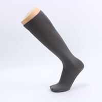Logo personnalisé tricoté hommes femmes course infirmière randonnée athlétique cyclisme 15-25 Mmhg chaussettes de compression graduée