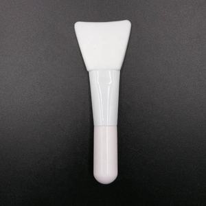 Özel etiket saf kısa küçük tüm beyaz silikon yüz yüz Spatula fırça çamur maskesi aplikatör silikon maske krem fırça - Product Image 5