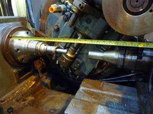 Machine à tailler les engrenages horizontale à usage intensif pour la découpe de précision des engrenages et les applications de fabrication d'engrenages industriels - Product Image 5