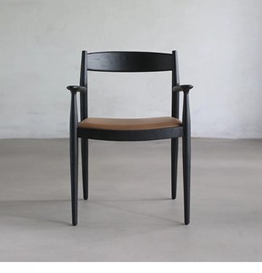 Sedia da Pranzo in Legno Massello <span class=keywords><strong>e</strong></span> Pelle Stile Nordico con Braccioli <span class=keywords><strong>e</strong></span> Schienale Design Minimalista Moderno per Hotel <span class=keywords><strong>e</strong></span> Uso Domestico - Product Image 2