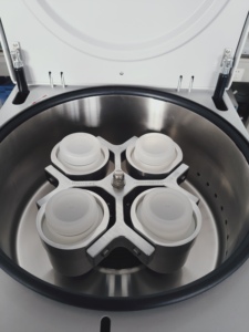Centrífuga de sobremesa de baja velocidad CHINCAN LT53, velocidad máxima de 5300 rpm, 4*250 ml, alta calidad para uso en laboratorio. - Product Image 4