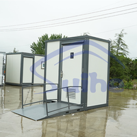 Cabine de toilette accessible de 7 pieds Toilettes sanitaires portables Remorque de salle de bain mobile pour personnes handicapées avec revêtement de sol antidérapant
