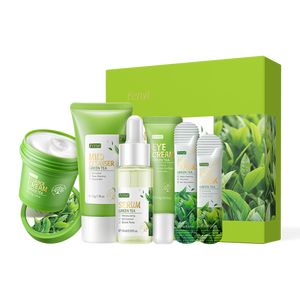Cosmétiques - Sérum visage anti-âge et éclaircissant - Thé vert - Crème d'essence pour soins quotidiens de la peau - Ensemble avec de la niacinamide - Product Image 4