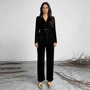 Robe Abaya élégante en polyester uni pour femmes musulmanes, fournisseur en gros sur mesure de Chine - Product Image 1