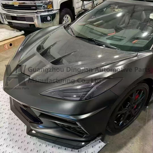 La <span class=keywords><strong>Corvette</strong></span> C8 met à niveau le capot moteur en fibre de carbone. - Product Image 6