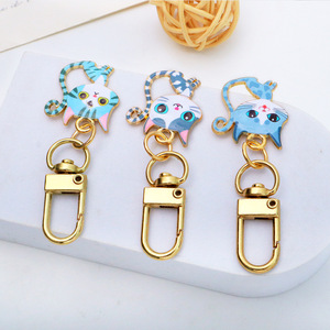 Llavero Creativo Mini de Metal con Diseño de Gato de Dibujos Animados, Accesorios Personalizados para Bolsos y Coches - Product Image 3