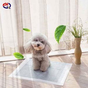 แผ่นรองฉี่สัตว์เลี้ยงแบบใช้แล้วทิ้งทำจากถ่านไม้ไผ่ ซึมซับดีเยี่ยม กำจัดกลิ่น ป้องกันการรั่วซึม ผลิตโดยโรงงาน OEM ขายส่งสำหรับสุนัขพันธุ์เล็ก - Product Image 1