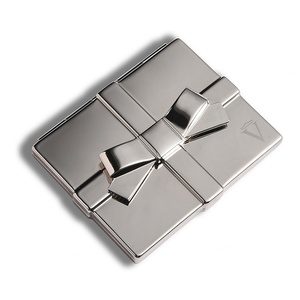 Luxury Design Zinc Alloy Metal Fashion Customized Compact Portable Silver Handheld <b>Mirror</b> - Product Image 2