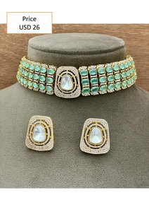 Juego de Joyería de Alta Calidad con Baño de Oro para Novias, con Piedras Brillantes y Aretes a Juego para Bodas Indias - Product Image 2